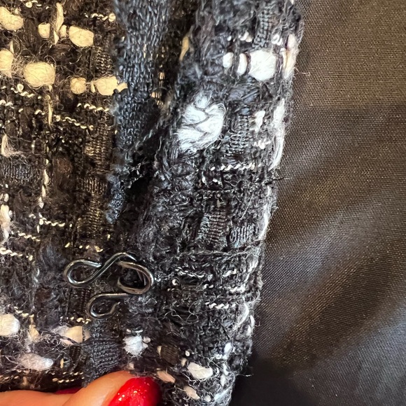 Carolina Herrera Collarlesss Metallic Check Tweed Crop Jacket - Picture 15 of 16